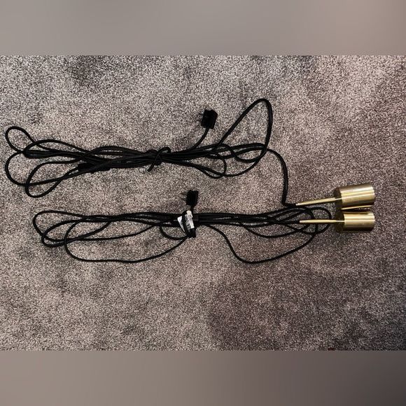 One Hanging light fixture - Picture 3 of 11